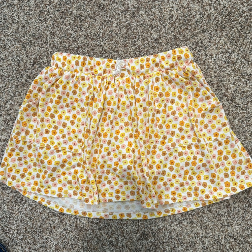 7 pieces bundle of shorts capris and skort girls size 8-10 mixed brands - Picture 6 of 16